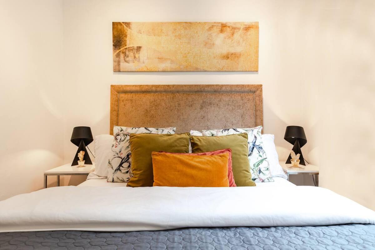 런던 Awesome Leicester Sq! Fashion Flat For Theatre Families And Happy Friends 아파트 외부 사진