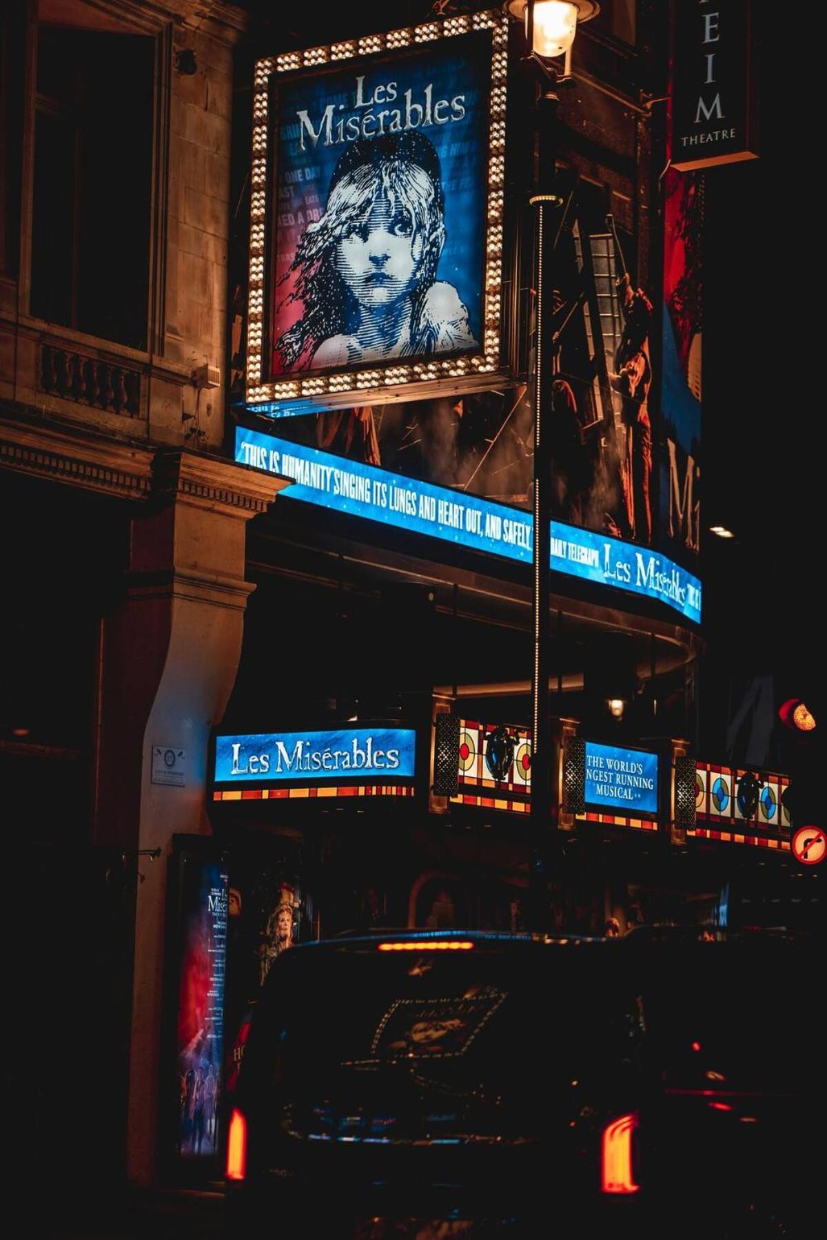 런던 Awesome Leicester Sq! Fashion Flat For Theatre Families And Happy Friends 아파트 외부 사진